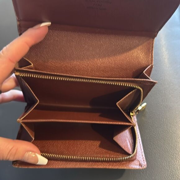 Louis Vuitton wallet - Picture 4 of 9